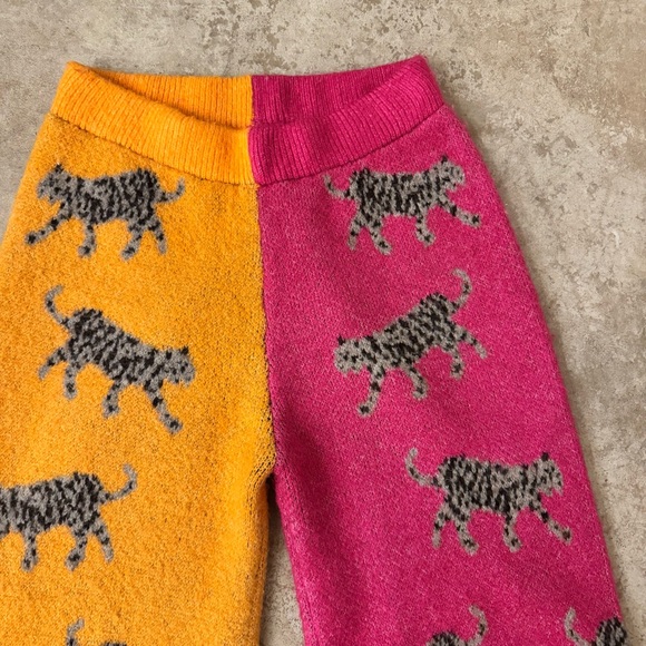 Talulah Tiger Color-block Pink and Orange Cardigan and Pants Knit Set - size M - Picture 5 of 9